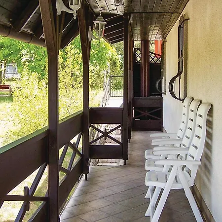 בית נופש Three-bedroom Holiday In Rytel